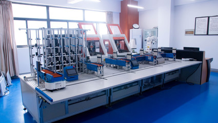 智慧工厂中的自动化控制设备制造 驱动制造业未来